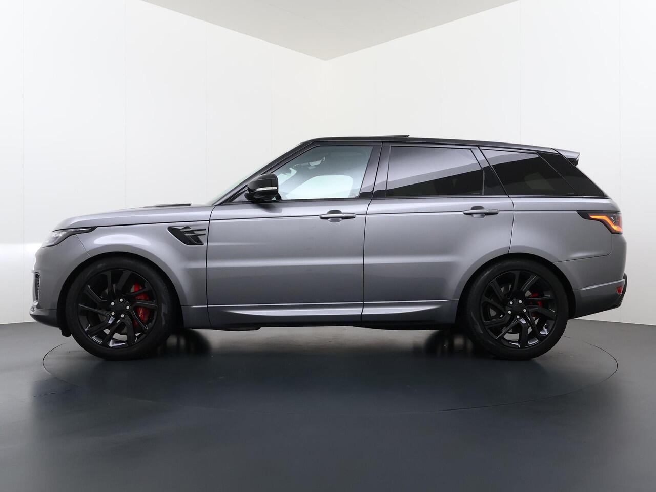 Land Rover RANGE ROVER SPORT P400e HSE Silver VAN: ¤64.900,- VOOR: ¤57.877,- UW EINDEJAARSVOORDEEL: ¤7.023,-| R DYNAMIC TOPSTAAT | COMPLETE ONDERHOUDSHISTORIE | RIJKLAARPRIJS | VEEL OPTIES!