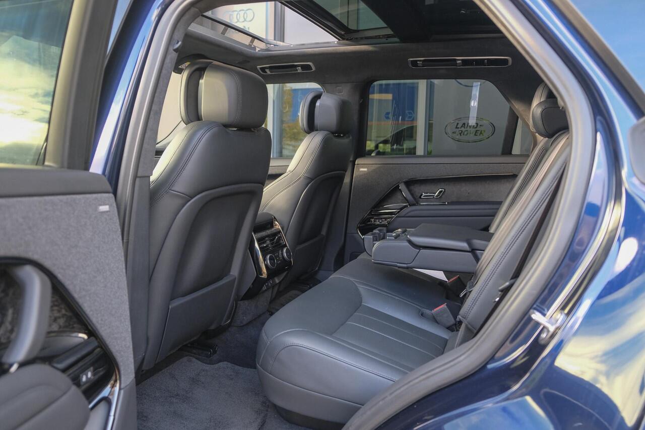 Land Rover RANGE ROVER SPORT D350 350pk Autobiography Panoramadak Massage Stoelkoeling Meridian 3d Trekhaak 24" LMV