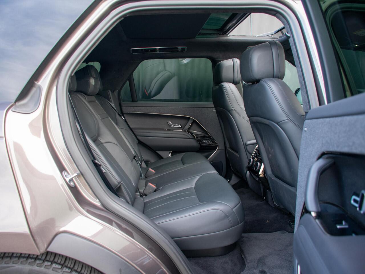 Land Rover RANGE ROVER SPORT 3.0 P510e Autobiography | Achteras Besturing | Koelkast | Schuif-/kantel Pano | LED | Soft doorclose | Massage | Adapt. Cruise | Achteras Besturing |