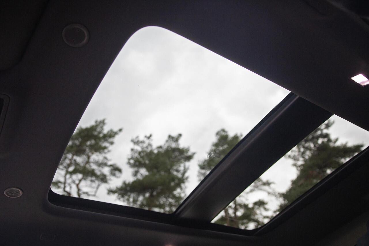 Land Rover RANGE ROVER SPORT 3.0 P550e Autobiography | Caraway Interieur | Stoelkoeling | Head-Up | 23 Inch Dark Grey | Meridian 3D Surround | Trekhaak