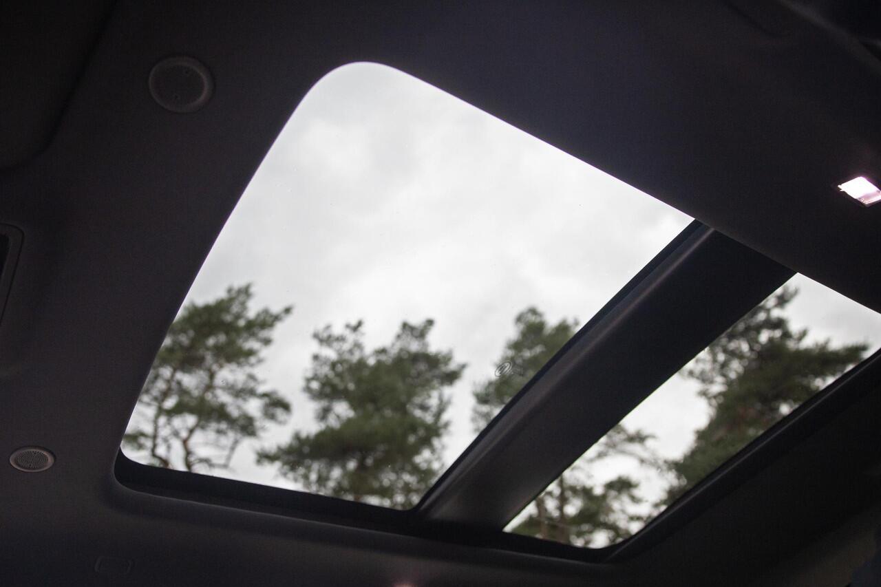 Land Rover RANGE ROVER SPORT 3.0 P550e Autobiography | Stoelkoeling | Head-Up | 23 Inch Dark Grey | Meridian 3D Surround | Trekhaak