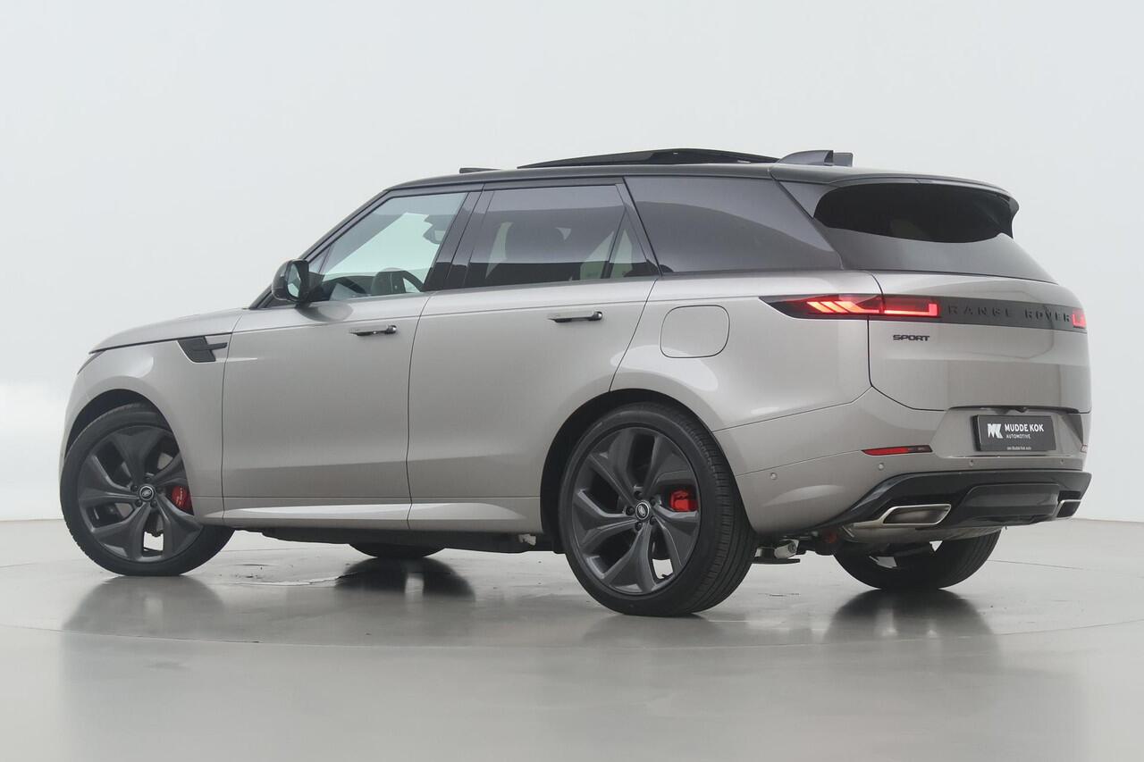 Land Rover RANGE ROVER SPORT 3.0 P460e Dynamic HSE | Black Pack | Flux Silver | 23 Inch | Massage+Ventilatie | Trekhaak | Head-Up