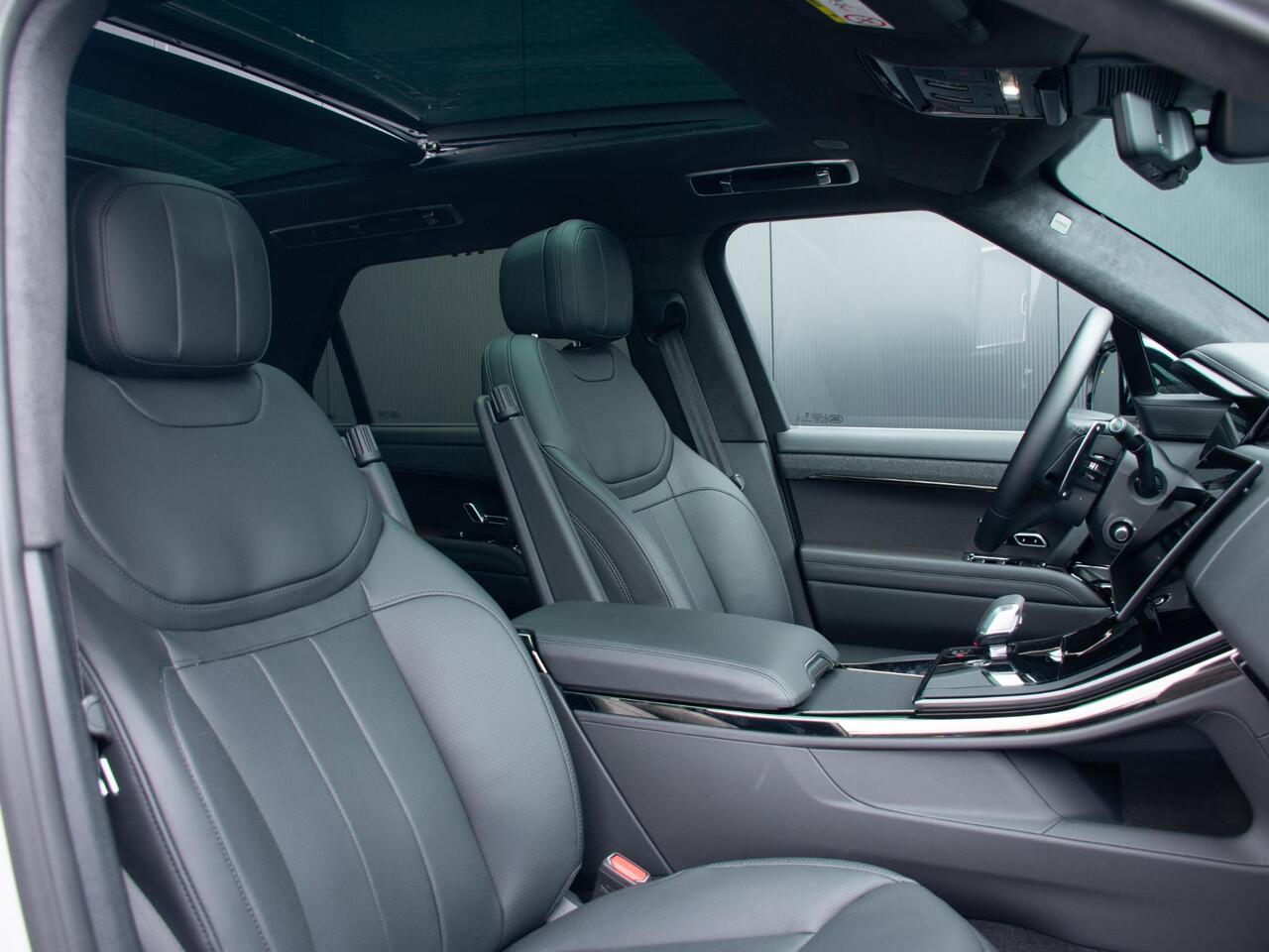 Land Rover RANGE ROVER SPORT 3.0 P550e Autobiography PHEV Trekhaak l Schuif- /kantel Pano l Stoelventilatie l Soft Close l Blackpack l