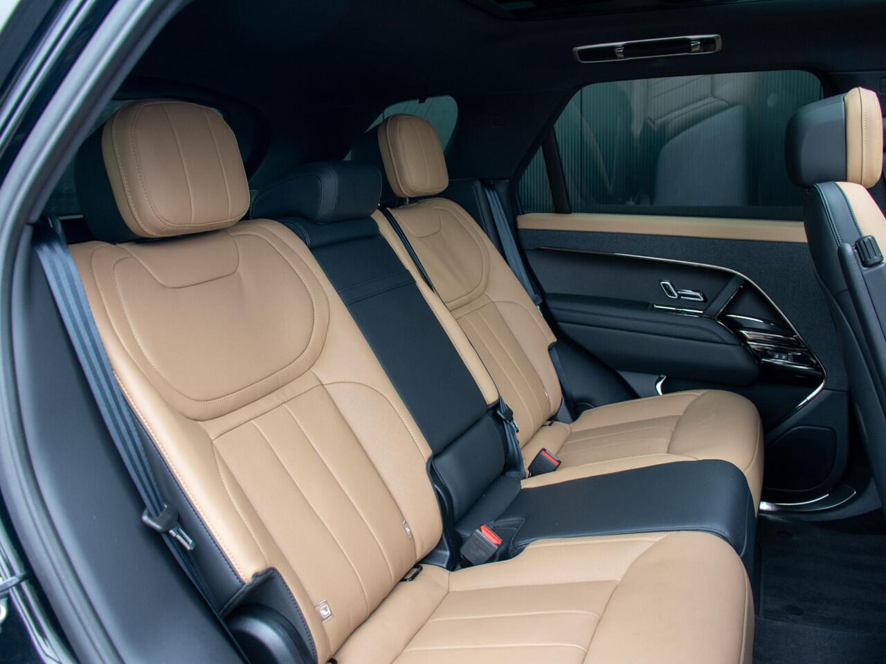 Land Rover RANGE ROVER SPORT 3.0 P460e SE PHEV l Trekhaak l Black Pack l Schuif- /kantel Pano l Softclose l Head-Up Display l Stoelventilatie