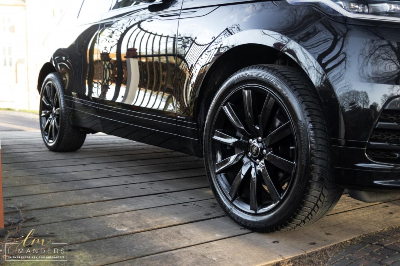 Land Rover Velar Range Rover 2.0 D180 AWD R-Dynamic S 2020 ZWART | Diesel | SUV | Trekhaak
