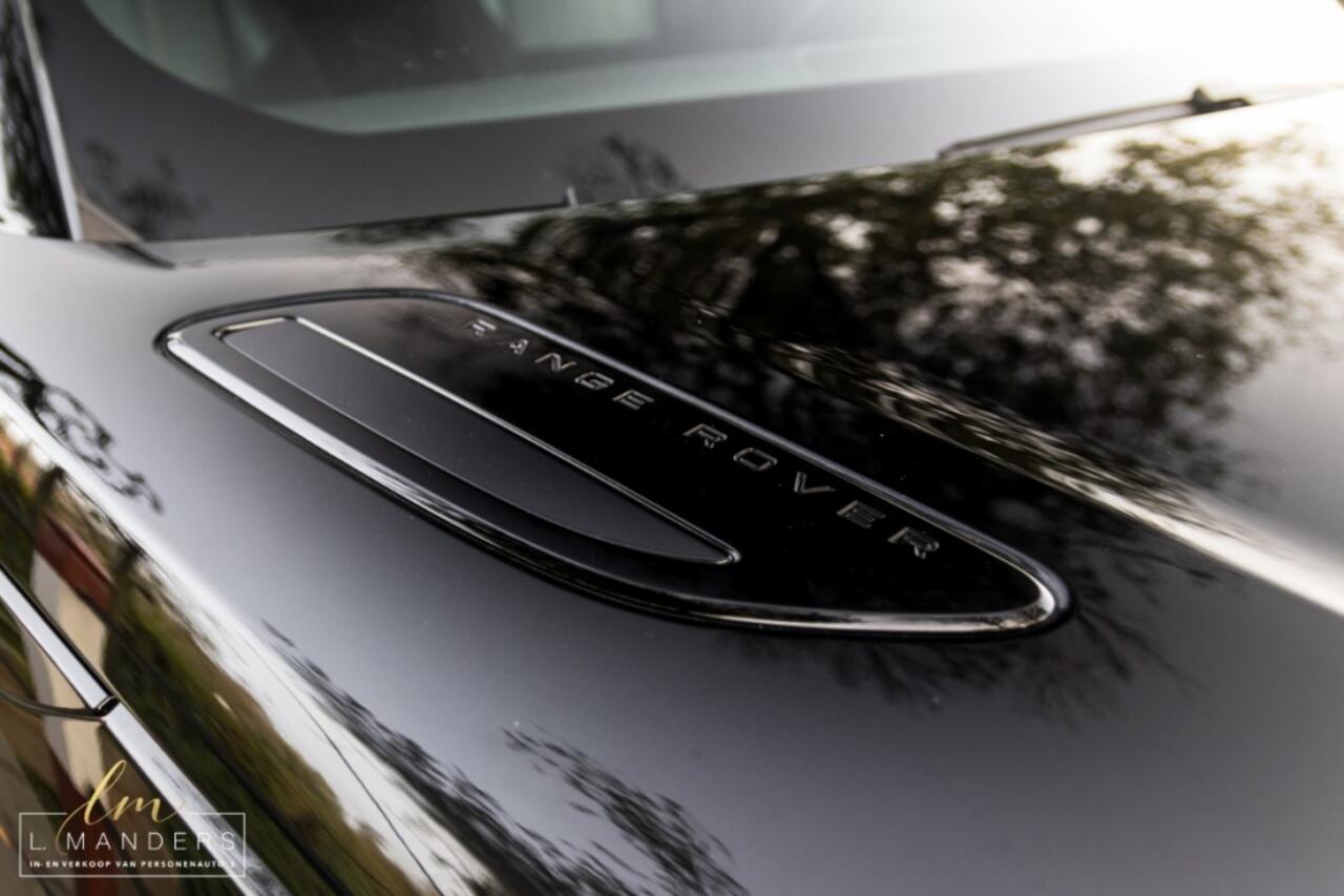 Land Rover Velar Range Rover 2.0 D180 AWD R-Dynamic S 2020 ZWART | Diesel | SUV | Trekhaak