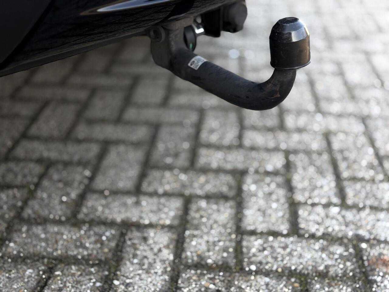 Land Rover Velar Range Rover 3.0 D275 AWD R-Dynamic HSE