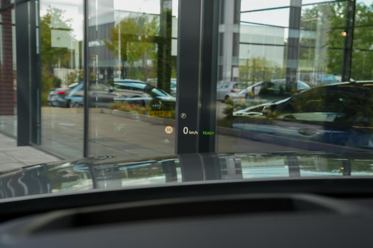 Land Rover Velar Range Rover 2.0 404pk P400e Dynamic SE |panoramadak|Meridian|head-up display|Apple Carplay|360 camera|stoelverwarming|DAB|elek. achterklep|