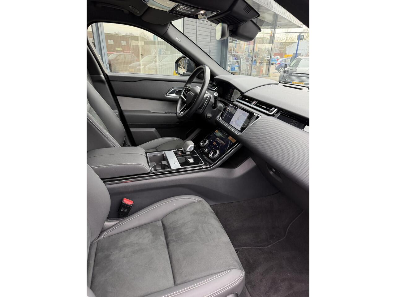 Land Rover Velar Range Rover 2.0 P400e R-Dynamic SE AUTOMAAT | NAVIGATIE | 360 CAMERA | AIRCO/ECC | CRUISE CONTROL | PARKEERSENSOREN | LEDER SPORT INTERIEUR | LED | APPLE CARPLAY | STOELVERWARMING |