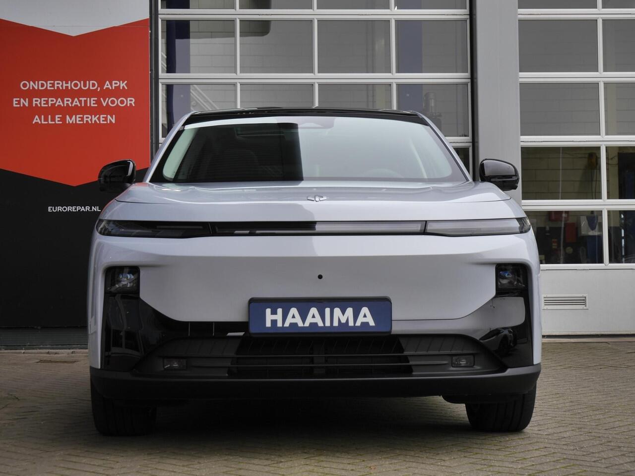 Leapmotor B10 Design ProMax 67.1 kWh | Nu in de showroom en dit jaar nog leverbaar | Wltp 434km | 750kg trekgewicht | Stoel en stuur verwarming | 360 graden camera | Lederen bekleding | Panoramadak | Led | Regensensor | Sfeerverlichting | Elektrisch verstelbare voorsto