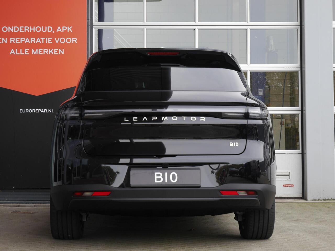 Leapmotor B10 Design ProMax 67.1 kWh | Navigatie | Rondom camera | 18inch Velgen | Elektrisch bedienbare achterklep | Panoramdak | Uit voorraad leverbaar