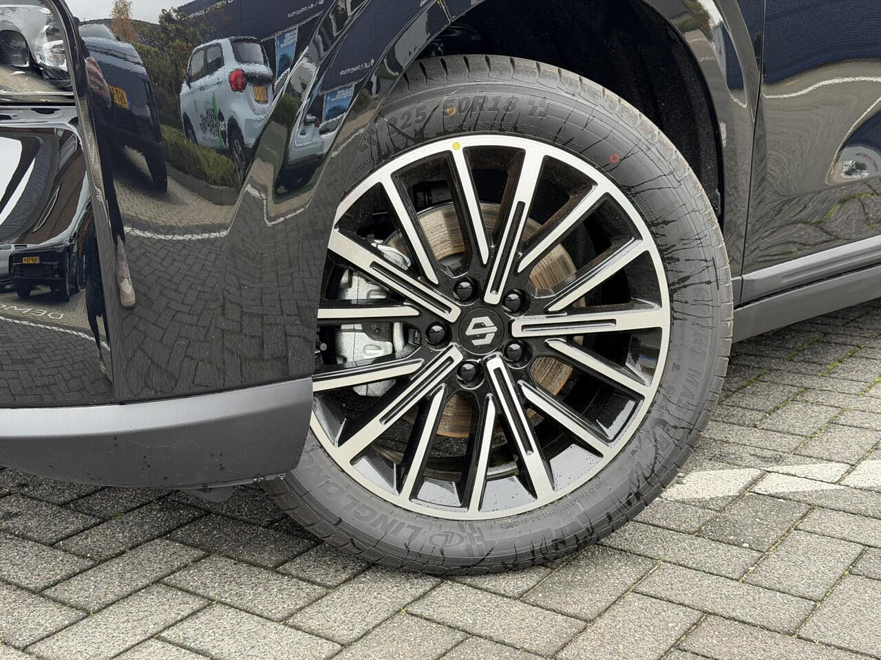 Leapmotor B10 Design ProMax 67.1 kWh 218PK Automaat Navigatie, Camera 360, Lichtmetalen velgen, Elektrische Achterklep, Kunstlederen bekleding, Stoel Verwarming & Ventilatie