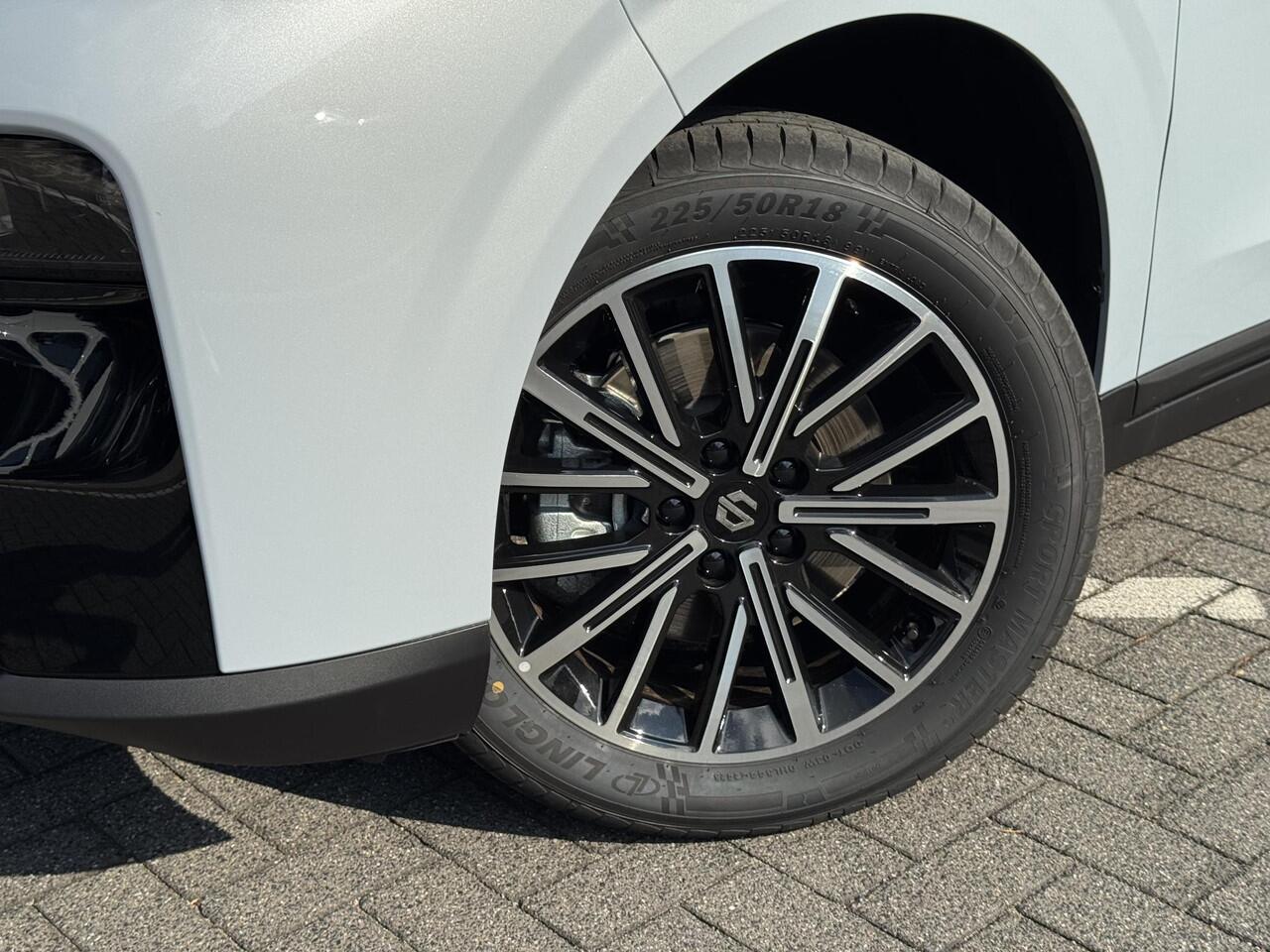 Leapmotor B10 Design ProMax 67.1 kWh 218PK Automaat Navigatie, Camera 360, Lichtmetalen velgen, Elektrische Achterklep, Kunstlederen bekleding, Stoel Verwarming & Ventilatie