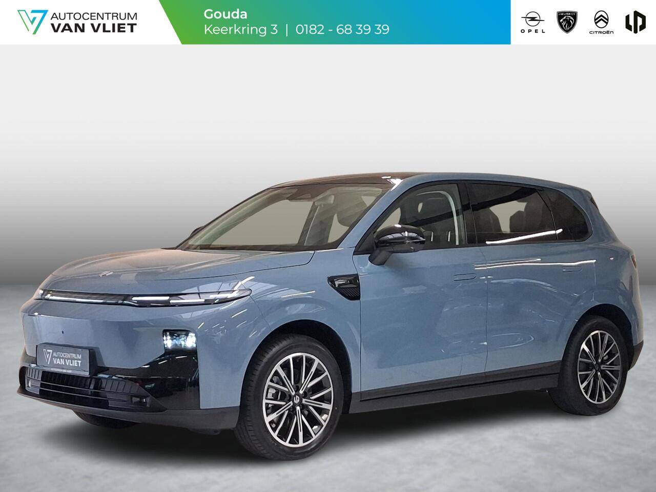 Leapmotor B10 Design ProMax 67.1 kWh | Navigatie | 360° Camera | Stoelverwarming/Ventilatie | Stuurverwarming | Handsfree Kofferklep | Panoramadak |