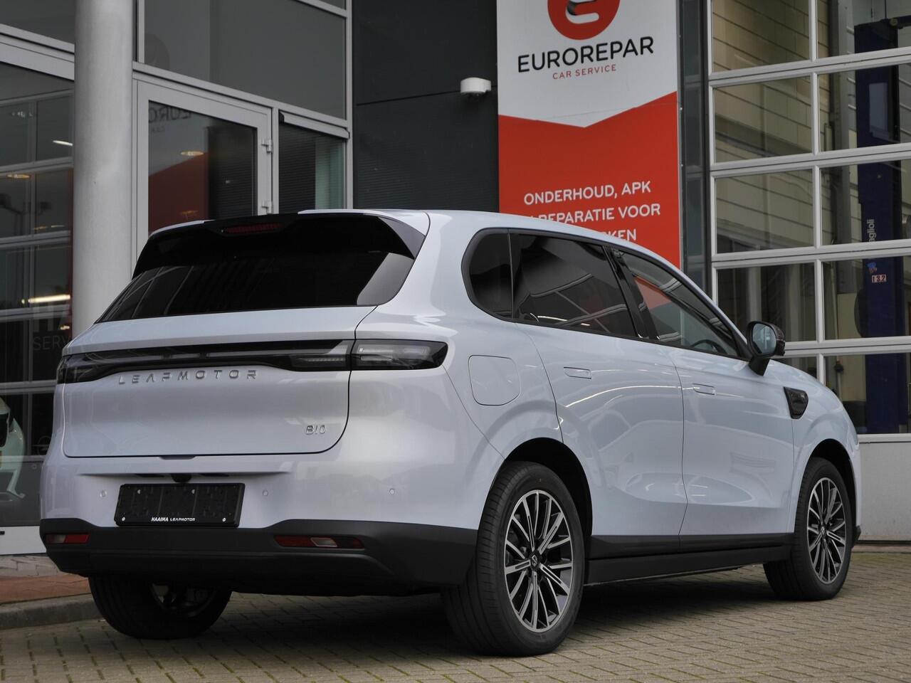 Leapmotor B10 Design ProMax 67.1 kWh | Wltp 434km | 750kg trekgewicht | Stoel en stuur verwarming | 360 graden camera | Lederen bekleding | Panoramadak | Led | Regensensor | Sfeerverlichting | Elektrisch verstelbare voorstoelen