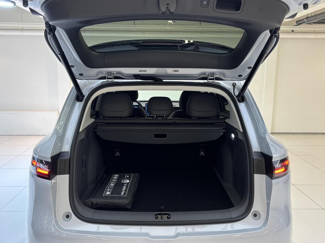 Leapmotor B10 Design ProMax 67.1 kWh 430KM WLTP | Panorama |Apple Carplay/Android Auto | Navigatie | Elektrische achterklep | Elektrisch bedienbare stoelen | Stoelverwarming | Stoelventilatie