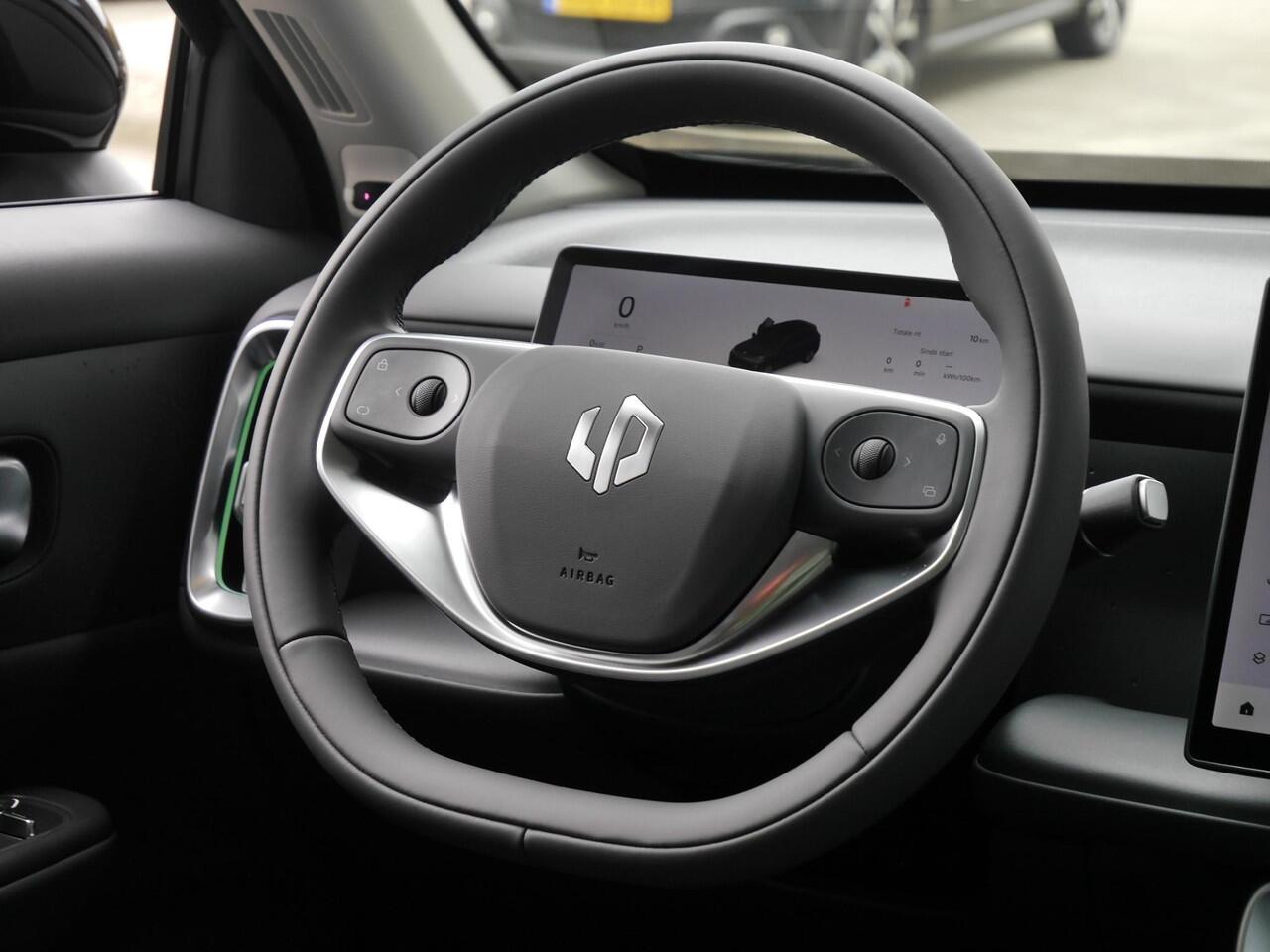 Leapmotor B10 Design ProMax 67.1 kWh | Op bestelling leverbaar!| Navigatie | Rondom camera | 18inch Velgen | 750 KG trekgewicht | Elektrisch bedienbare achterklep | Panoramdak | Uit voorraad leverbaar