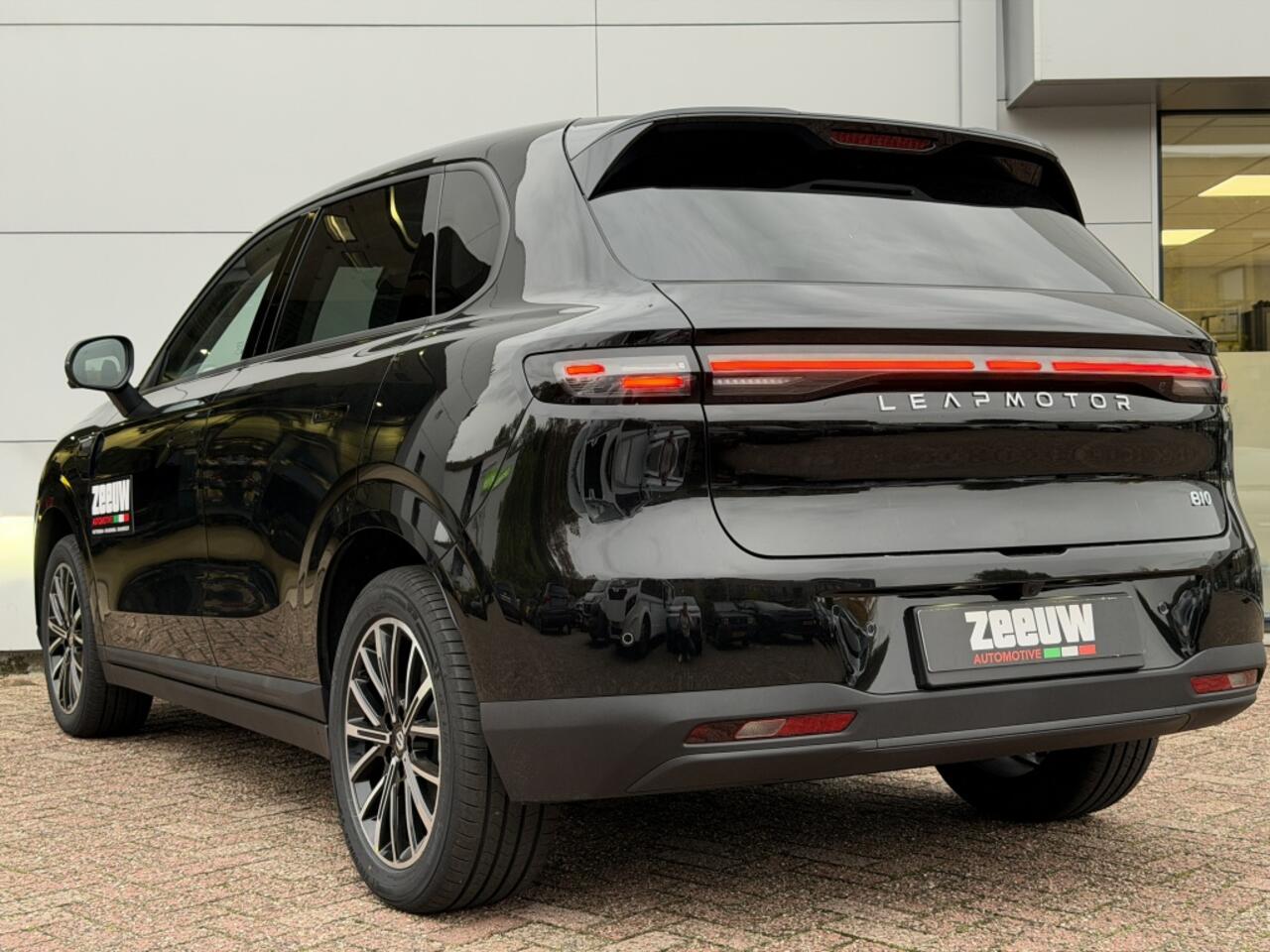 Leapmotor B10 Design ProMax 67.1 | Boek nu uw proefrit!