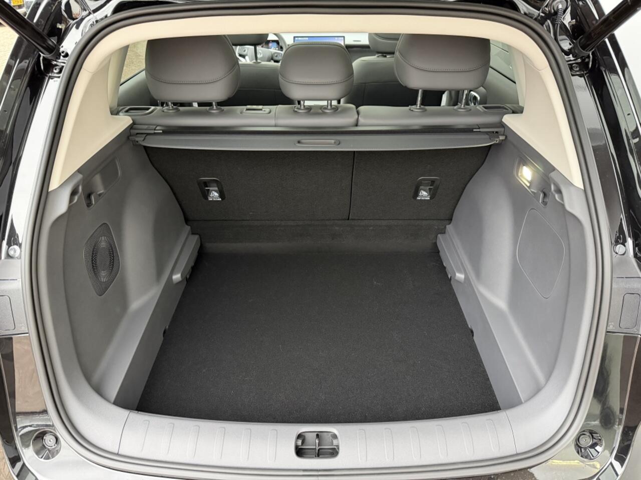 Leapmotor B10 Design ProMax 67.1 | Boek nu uw proefrit!