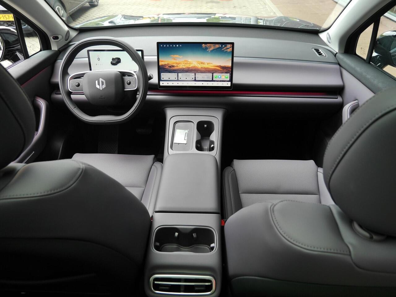 Leapmotor C10 REEV Design 28.4 kWh | Nieuwe auto | Gecombineerde actieradius WLTP 974km | 1500 kg Trekgewicht | Diverse kleuren leverbaar | Full options | Stuurverwarming | Stoelverwarming en koeling | Elektrisch verstelbare voorstoelen | Navigatie | Keyless entry & st