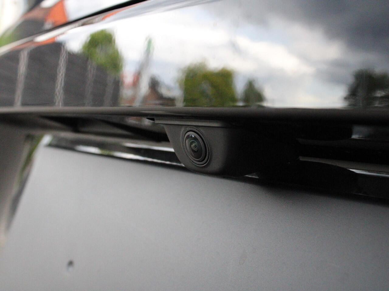 Leapmotor C10 REEV Design 28.4 kWh 215PK Automaat Camera systeem rondom, Stoelverwarming/koeling, Panoramadak, Navigatie