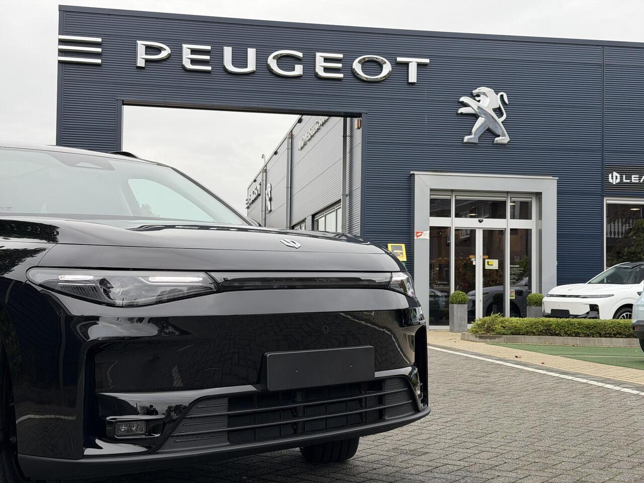 Leapmotor C10 Design Pro 69.9 kWh 218PK Automaat Camera systeem rondom, Stoelverwarming/koeling, Panoramadak, Navigatie