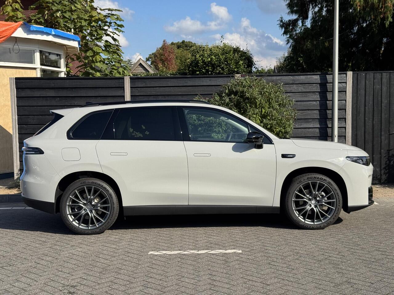 Leapmotor C10 REEV Design 28.4 kWh 215PK Automaat Navigatie, Camera 360, Lichtmetalen velgen, Elektrische Achterklep, Kunstlederen bekleding, Stoel Verwarming & Ventilatie