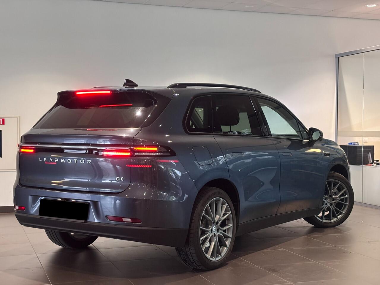 Leapmotor C10 Design 70kWh 218pk | 360° CAMERA | STOELVERW. | STOELKOELING | ADAPTIVE CRUISE | PANODAK | NAVI |