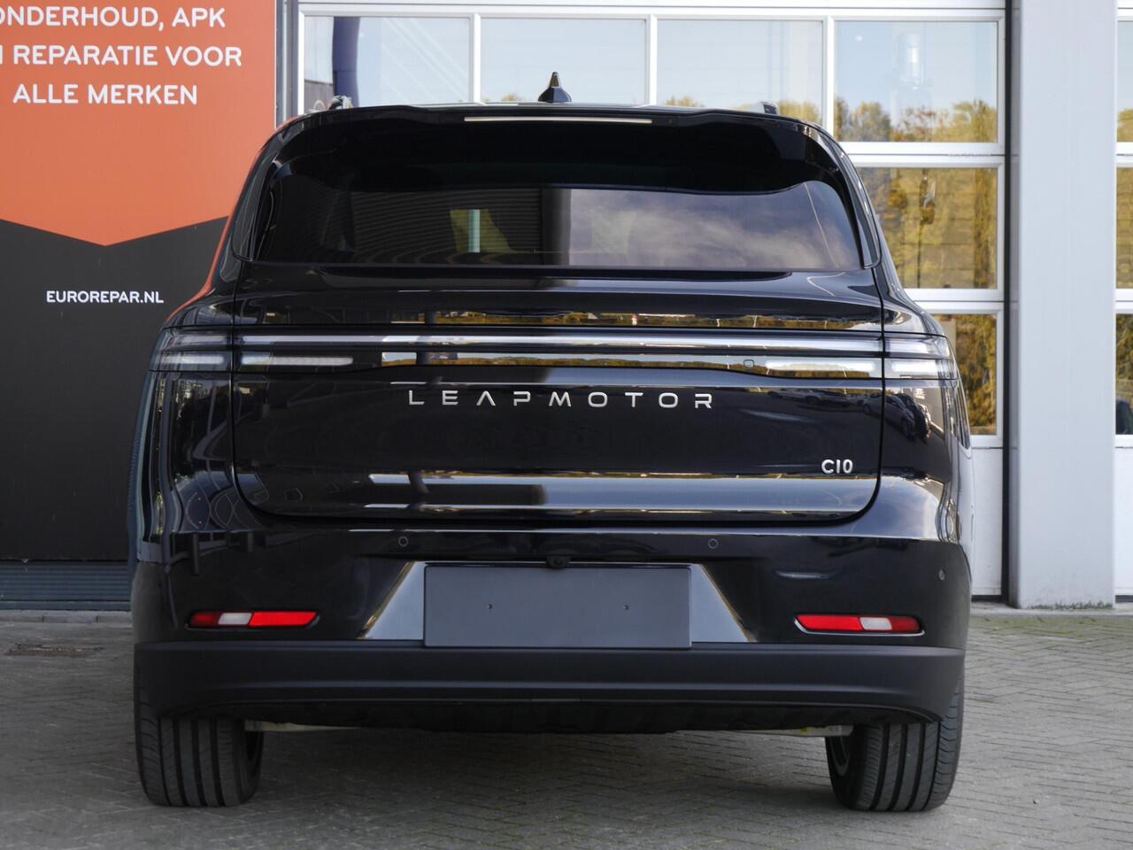 Leapmotor C10 Design ProMax AWD 81.9kWh | Op bestelling leverbaar | 598 PK | 0-100 in 4 seconden | Wltp 437 km | 1500kg trekgewicht | Uit voorraad leverbaar | Stoel en stuurverwarming | Stoel ventilatie | Panorama dak | 20 inch lichtmetalen velgen | 360 graden camera