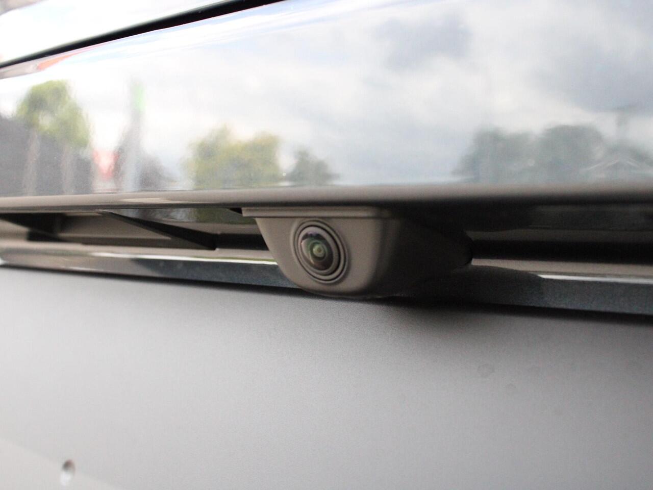 Leapmotor C10 Design ProMax 81.9 kWh 300PK Automaat Navigatie, Camera 360, Lichtmetalen velgen, Elektrische Achterklep, Kunstlederen bekleding, Stoel Verwarming & Ventilatie