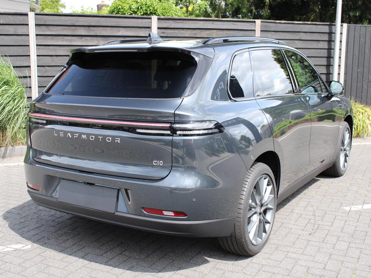 Leapmotor C10 Design ProMax 81.9 kWh 300PK Automaat Navigatie, Camera 360, Lichtmetalen velgen, Elektrische Achterklep, Kunstlederen bekleding, Stoel Verwarming & Ventilatie