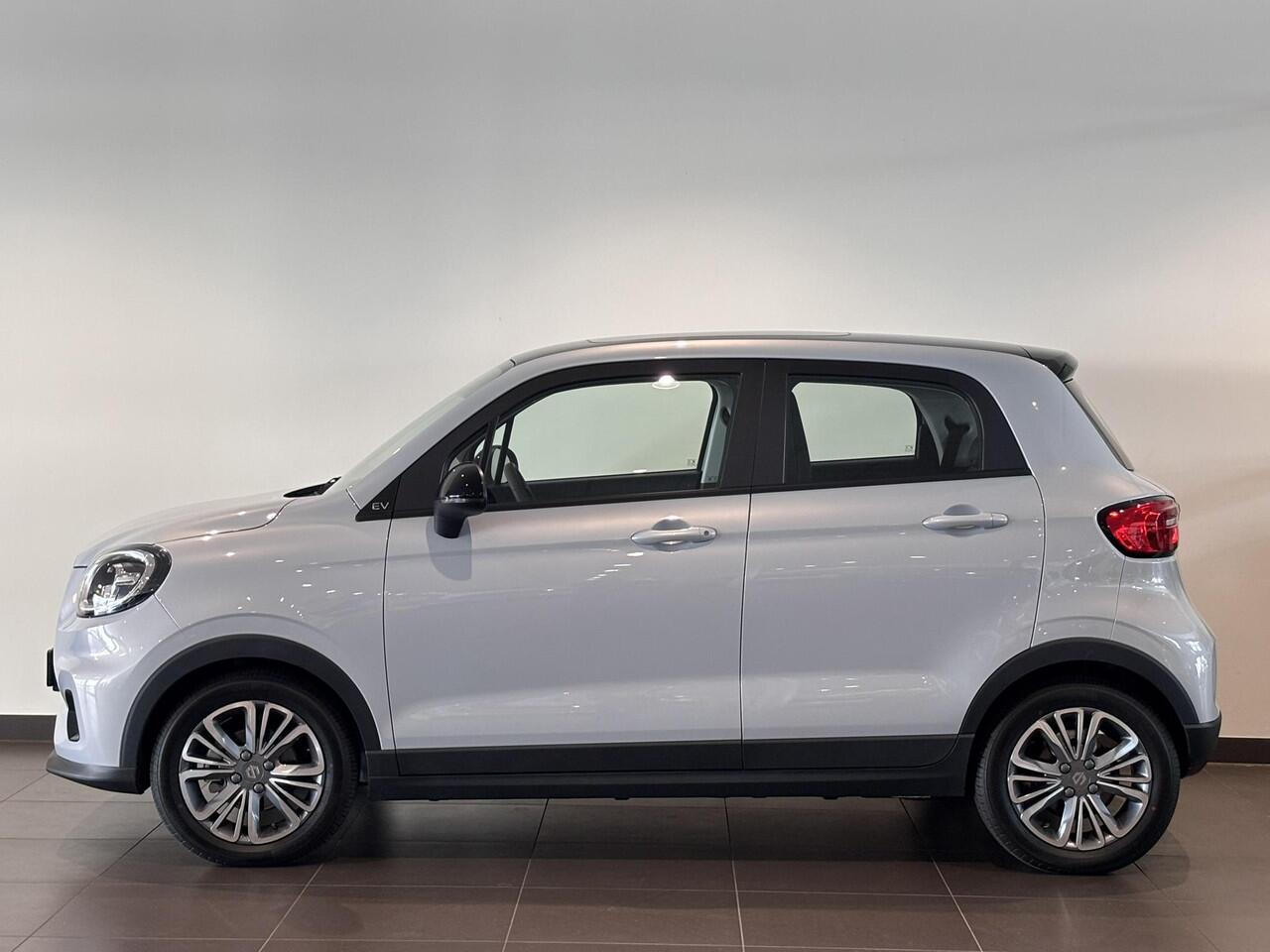 Leapmotor T03 5-deurs Design EV 37,3kWh 95pk AUTOMAAT | CAMERA | CLIMA | PANODAK | ADAPTIVE CRUISE | DODEHOEKBEW. | LM-VELGEN | NAVI |