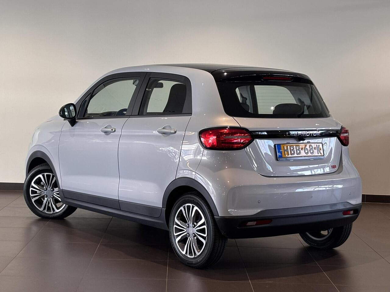 Leapmotor T03 5-deurs Design EV 37,3kWh 95pk AUTOMAAT | CAMERA | CLIMA | PANODAK | ADAPTIVE CRUISE | DODEHOEKBEW. | LM-VELGEN | NAVI |