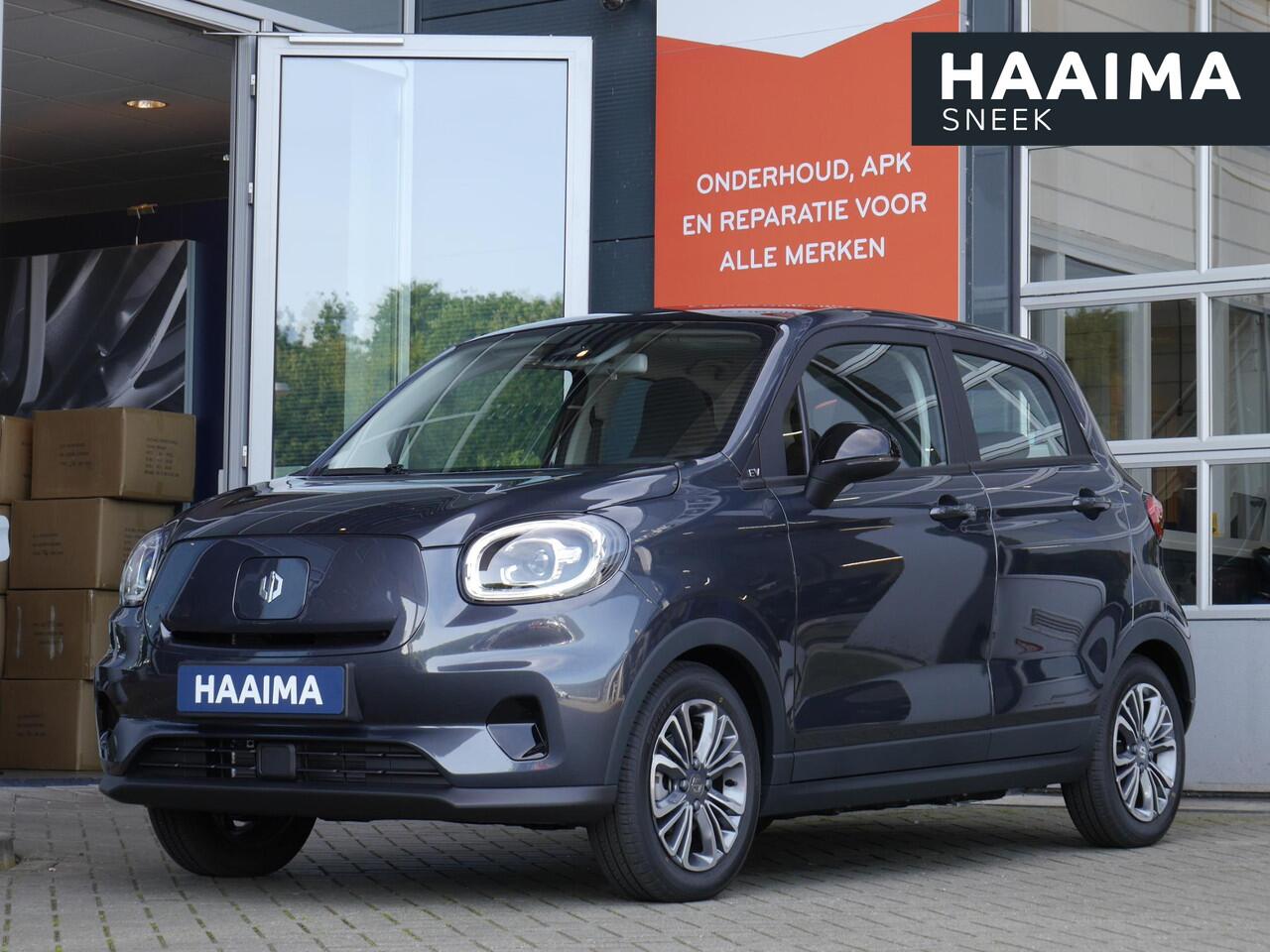 Leapmotor T03 Design 37.3 kWh | Nieuwe auto | Snel leverbaar! | Actieradius van 265 km (WLTP) Gecombineerd | Camera | Panoramadak | Adaptive cruise control | Dodehoek detectie | Lichtmetalen velgen