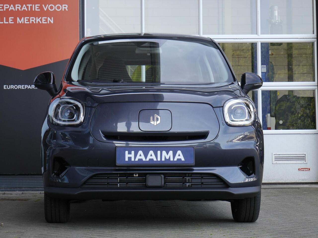 Leapmotor T03 Design 37.3 kWh | Nieuwe auto | Snel leverbaar! | Actieradius van 265 km (WLTP) Gecombineerd | Camera | Panoramadak | Adaptive cruise control | Dodehoek detectie | Lichtmetalen velgen