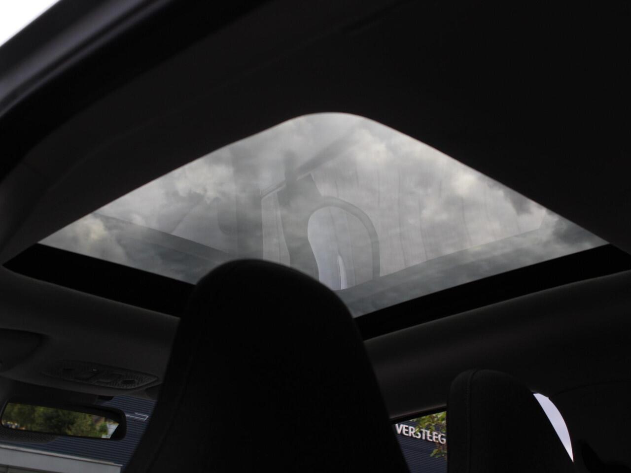 Leapmotor T03 Design 37.3 kWh 95PK Automaat Navigatie, Camera achter, Parkeerhulp achter, Audio, Keyless Start, Lichtmetalen velgen