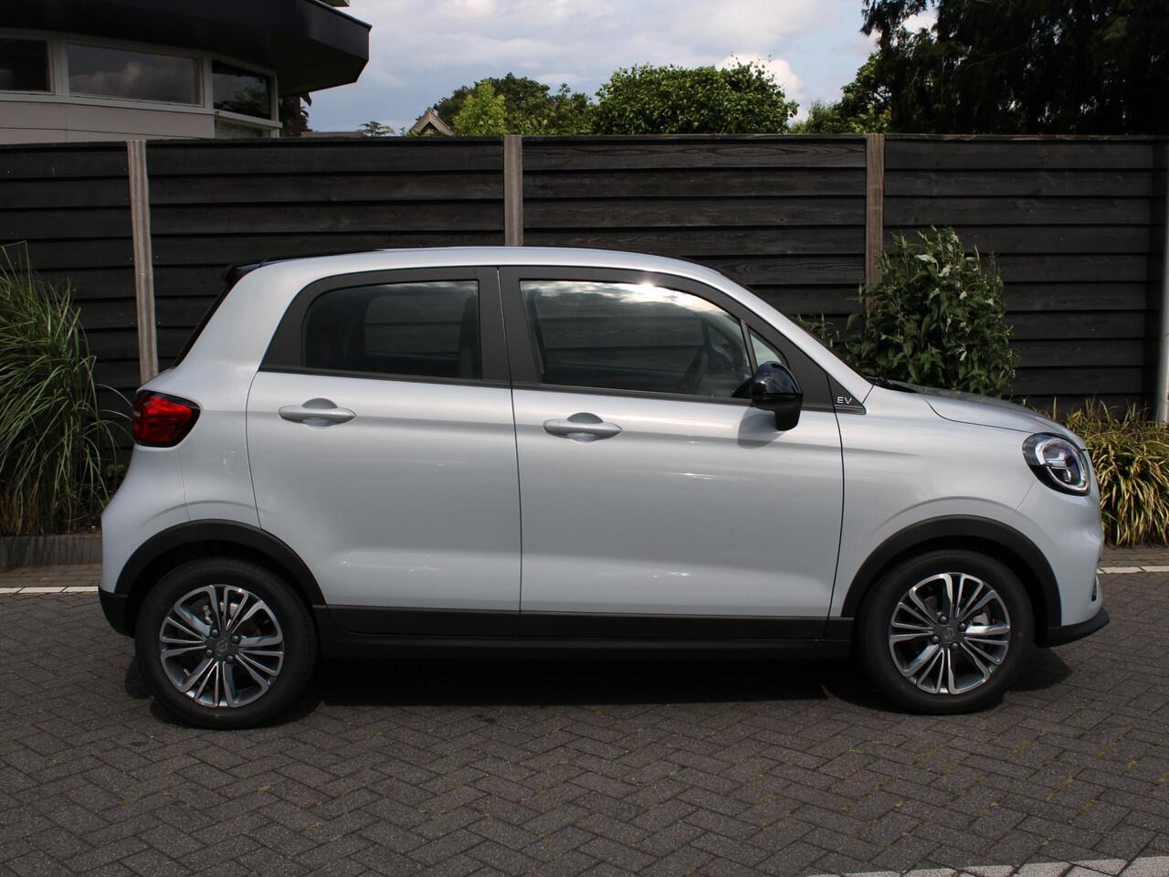 Leapmotor T03 Design 37.3 kWh 95PK Automaat Navigatie, Camera achter, Parkeerhulp achter, Audio, Keyless Start, Lichtmetalen velgen