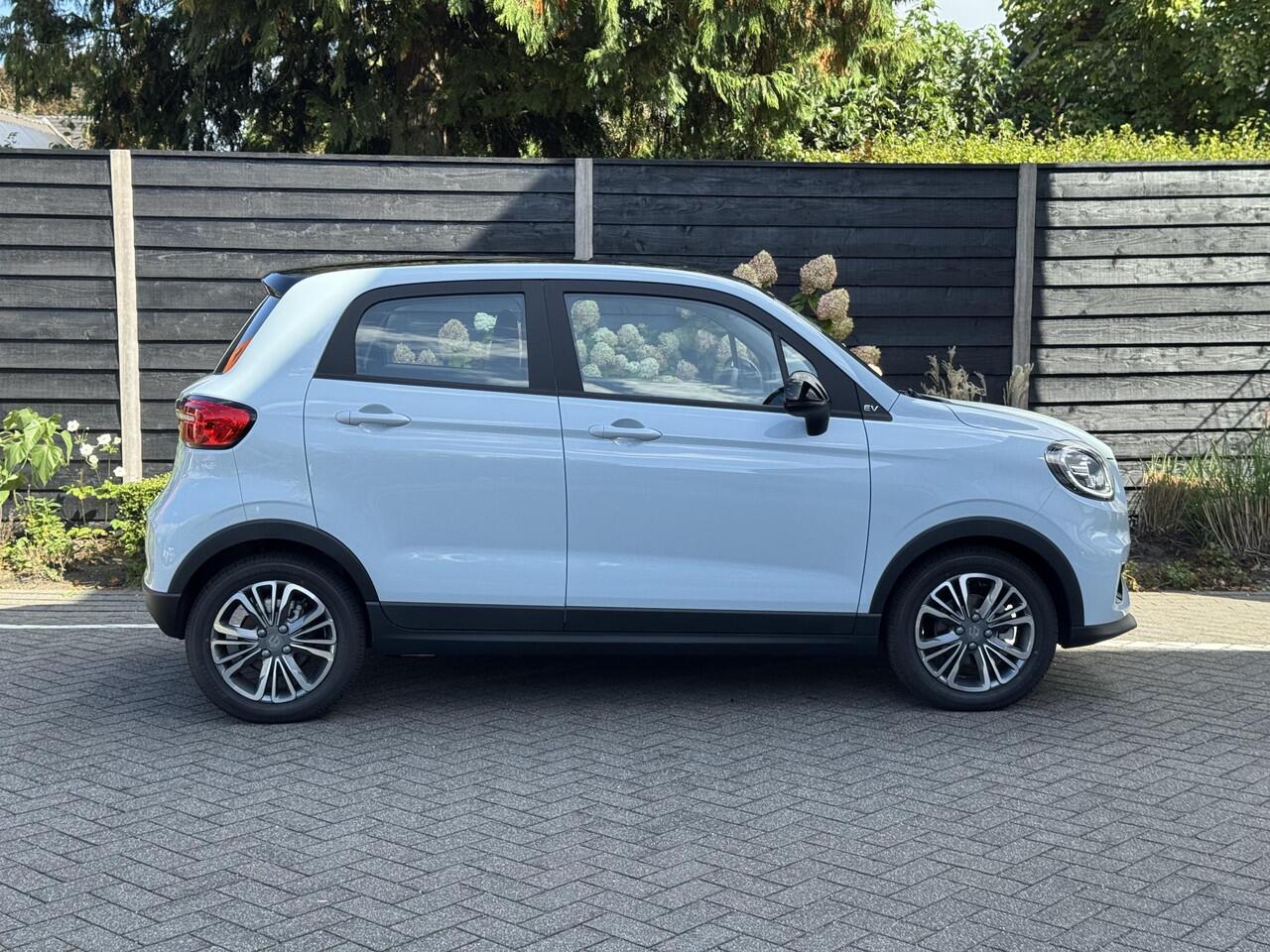 Leapmotor T03 Design 37.3 kWh 95PK Automaat Navigatie, Camera achter, Parkeerhulp achter, Audio, Keyless Start, Lichtmetalen velgen