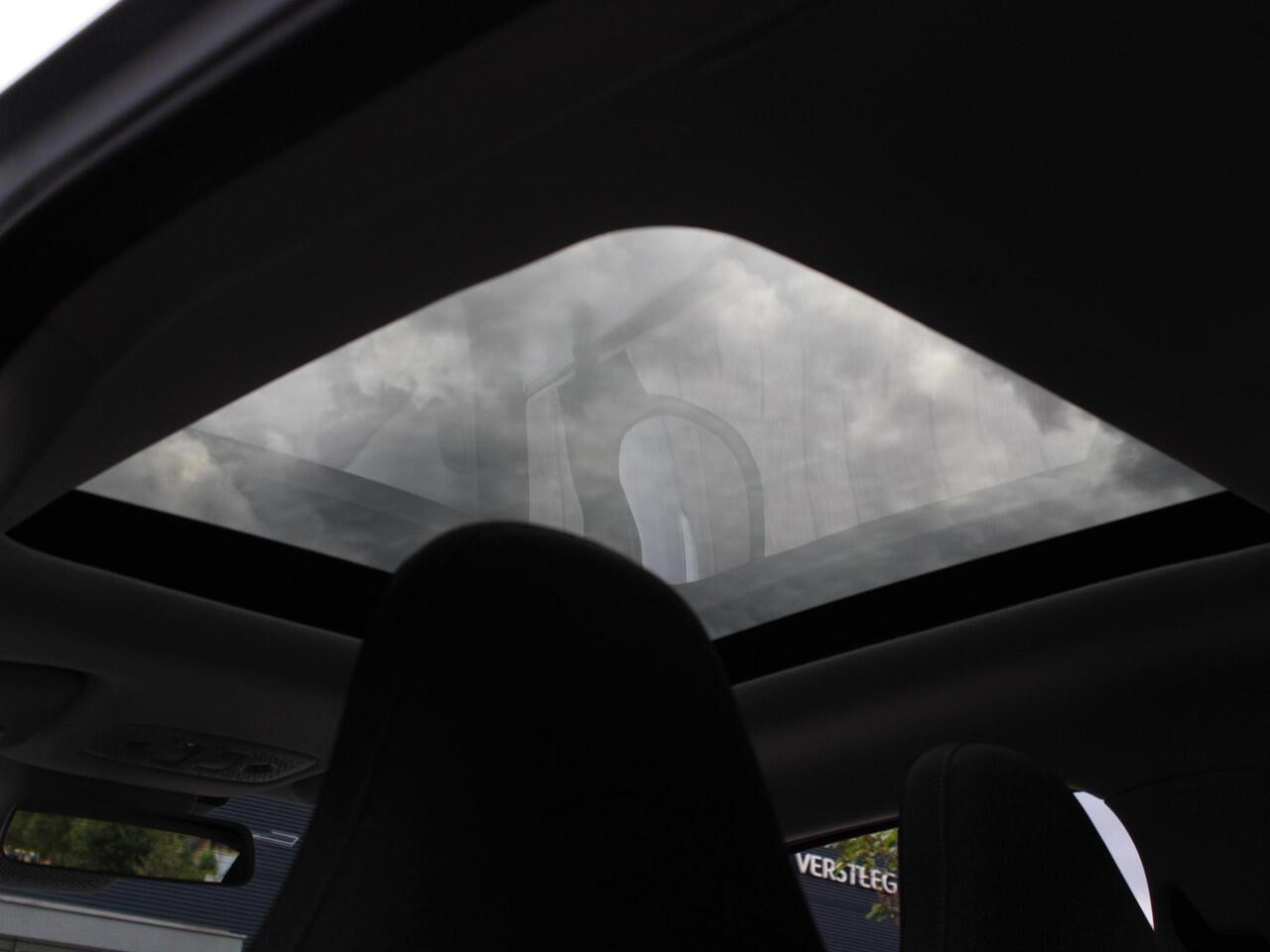 Leapmotor T03 Design 37.3 kWh 95PK Automaat Navigatie, Camera achter, Parkeerhulp achter, Audio, Keyless Start, Lichtmetalen velgen