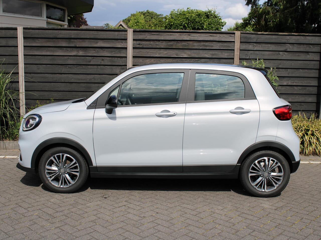 Leapmotor T03 Design 37.3 kWh 95PK Automaat Navigatie, Camera achter, Parkeerhulp achter, Audio, Keyless Start, Lichtmetalen velgen