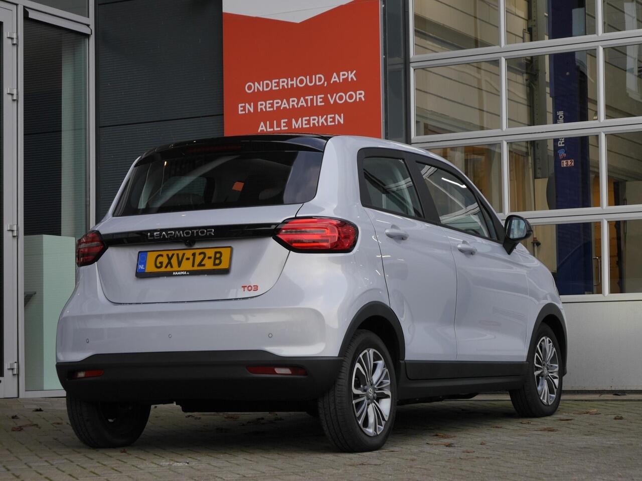 Leapmotor T03 Design 37.3 kWh | Snel leverbaar | Camera | Panorama dak | Adaptieve cruise control | Dodehoek detectie | Lichtmetalen velgen