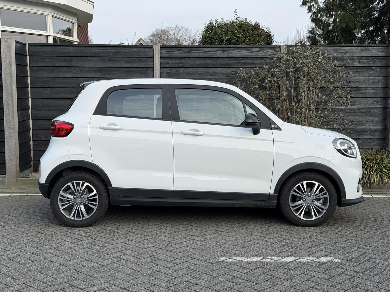 Leapmotor T03 Design 37.3 kWh 95PK Automaat Navigatie, Camera achter, Parkeerhulp achter, Audio, Keyless Start, Lichtmetalen velgen