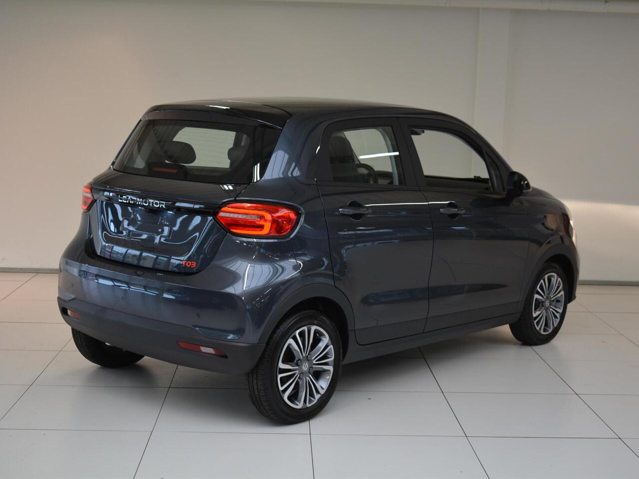 Leapmotor T03 Design 37.3 kWh Glazendak, Camera