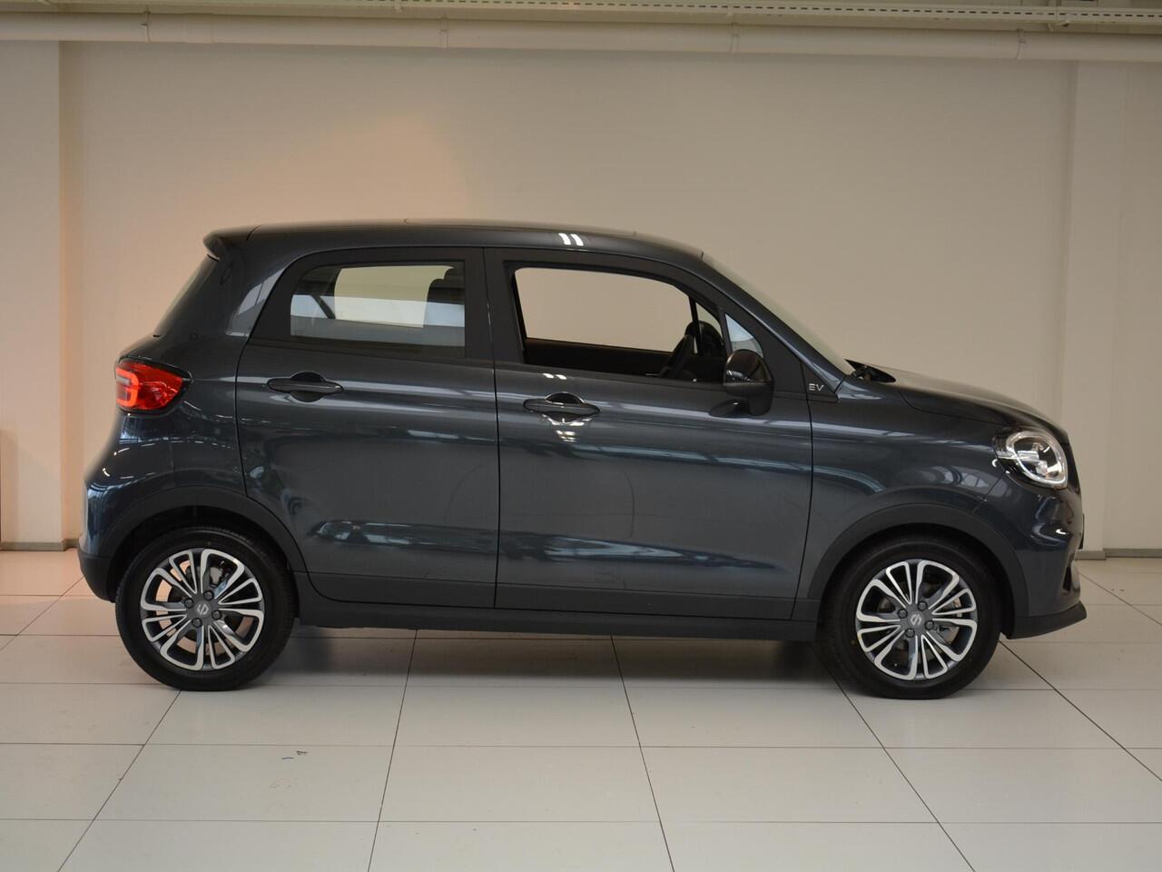 Leapmotor T03 Design 37.3 kWh Glazendak, Camera