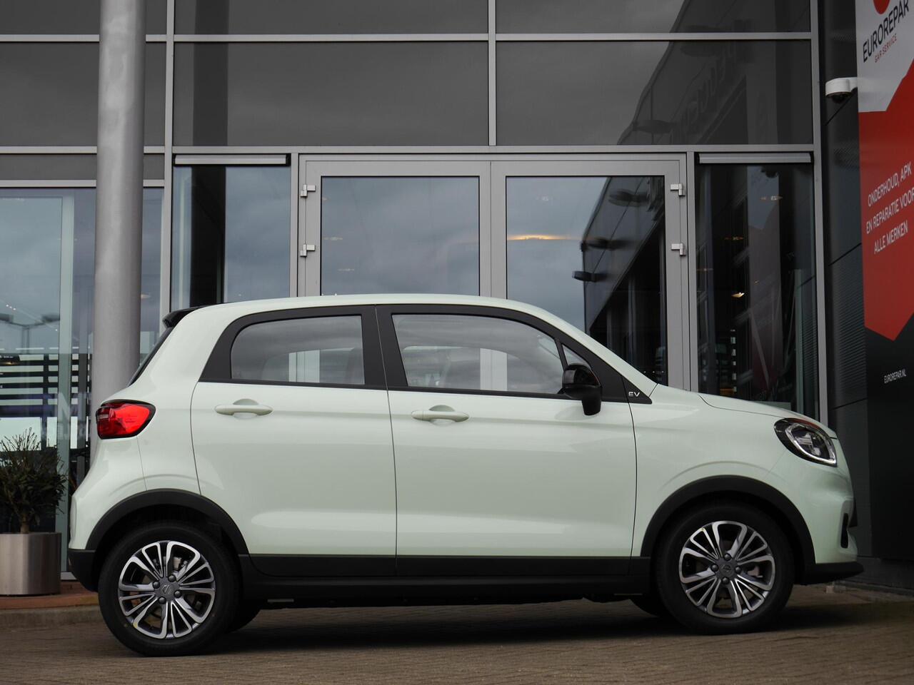 Leapmotor T03 Design 37.3 kWh | Nieuw | Snel leverbaar | Camera | Panoramadak | Adaptive cruise control | Dodehoek detectie | Lichtmetalen velgen