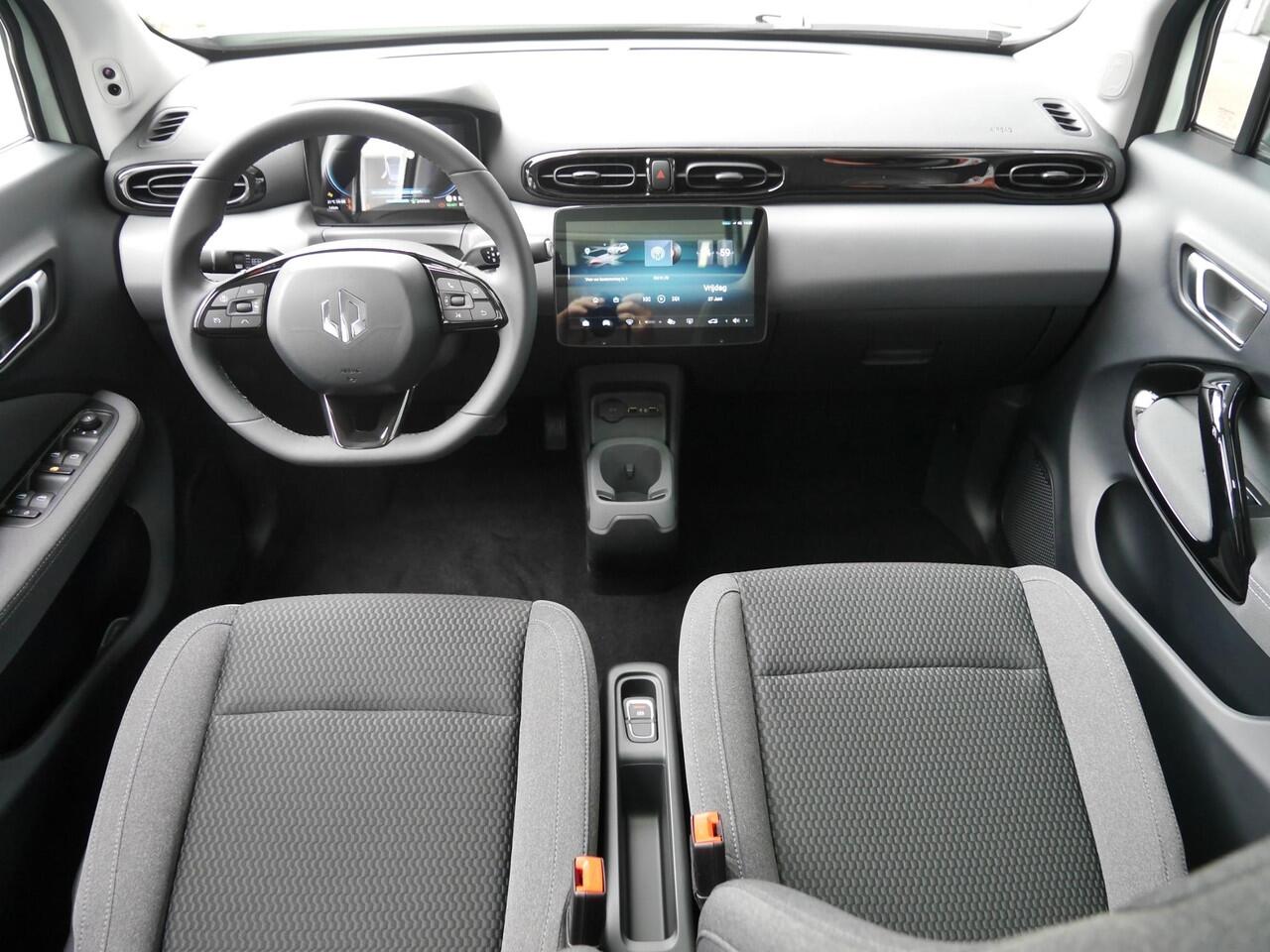 Leapmotor T03 Design 37.3 kWh | Nieuw | Snel leverbaar | Camera | Panoramadak | Adaptive cruise control | Dodehoek detectie | Lichtmetalen velgen