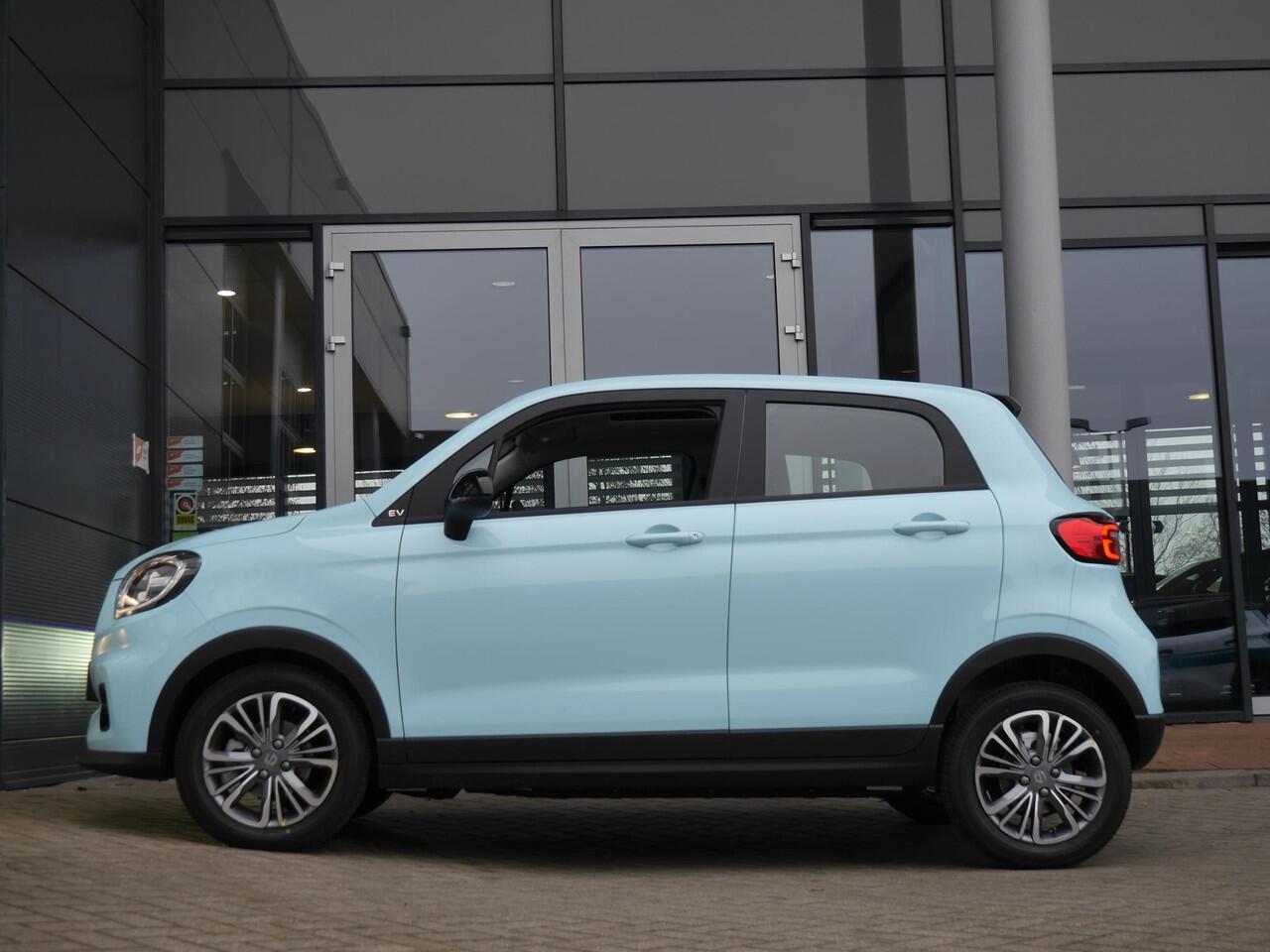 Leapmotor T03 Design 37.3 kWh | Nieuw | Snel leverbaar | Camera | Panoramadak | Adaptive cruise control | Dodehoek detectie | Lichtmetalen velgen