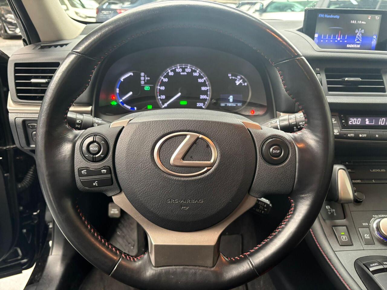 Lexus CT 200h Business Edition met speciaal sport interieur, zeer nette auto Garantie tot 2029