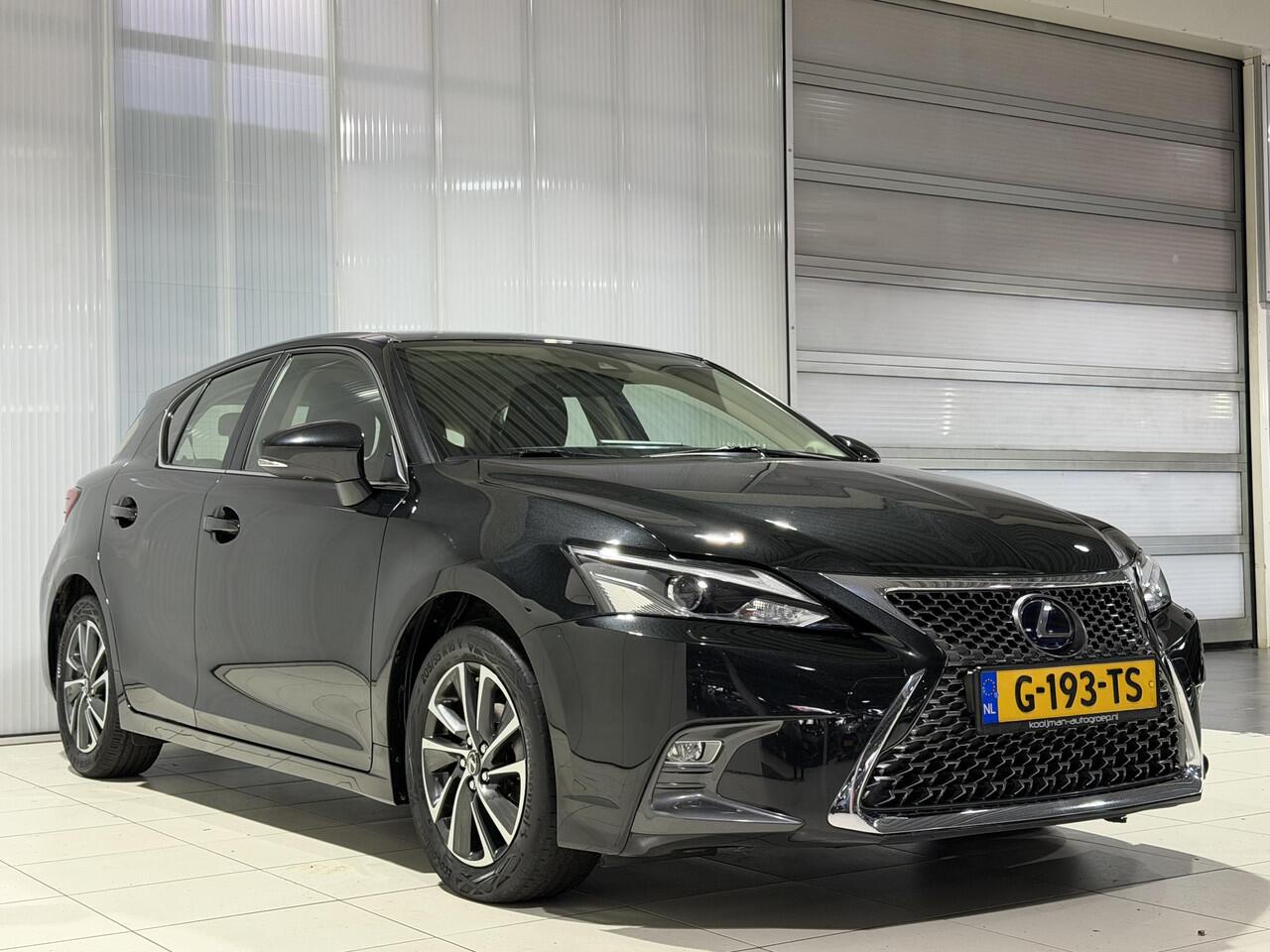 Lexus CT 200h Sport Edition | Alcantara bekleding | Parkeersensoren V+A | Camera | Navigatie | Cruisecontrol