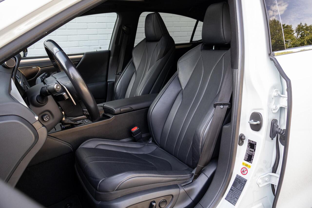 Lexus Es 300h F-Sport Business Line Schuifdak|Carplay|Camera|Hybride|F-Sport|Head-up|